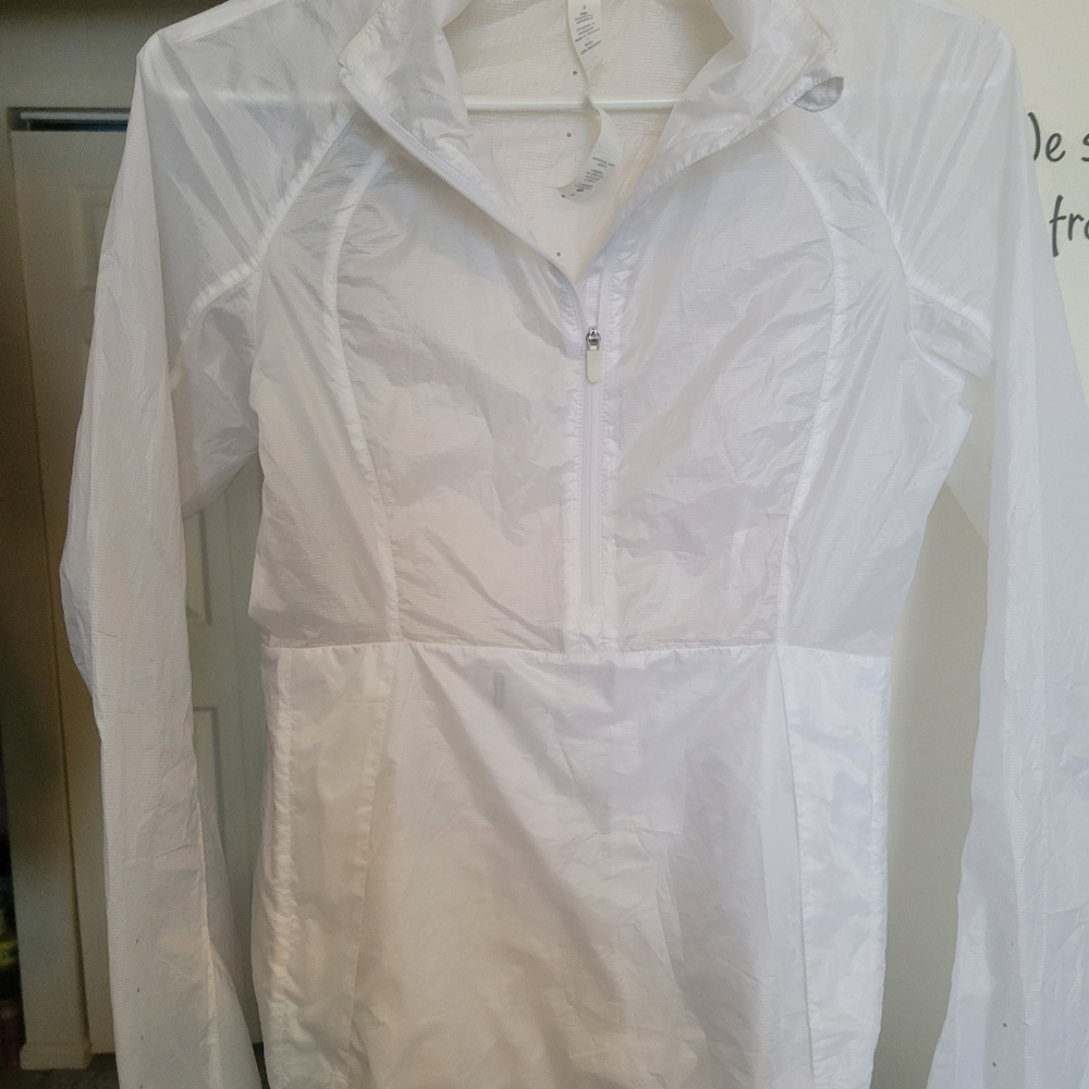 Lululemon windbreaker jacket - Picture 4 of 4